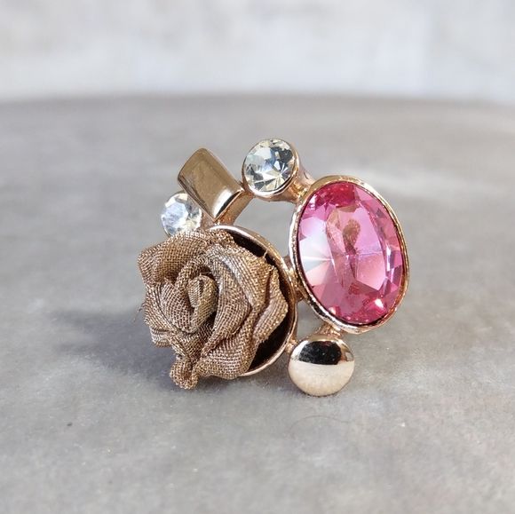 NEW STATEMENT RING - Picture 2 of 7